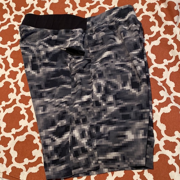 T.H.E. Shorts with liner - Picture 6 of 8